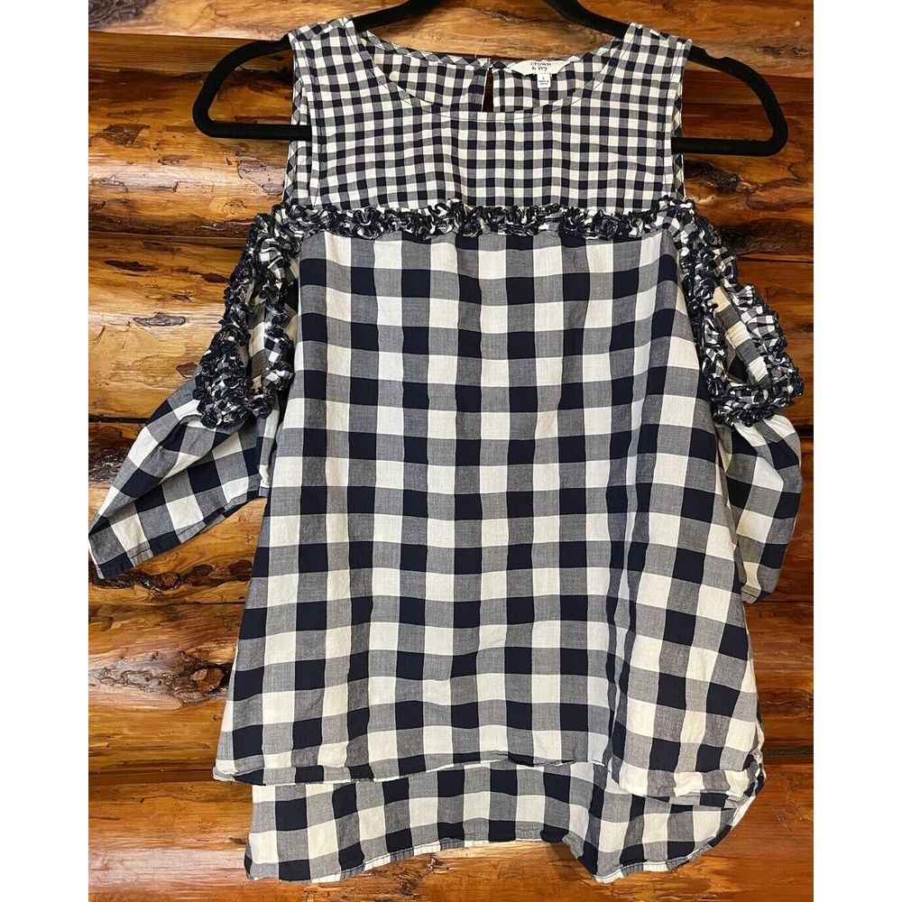 Crown & Ivy Navy &‎ White Cold Shoulder Ruffled Blouse Size Large